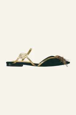 Fantasising Flats In Green