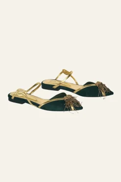 Fantasising Flats In Green