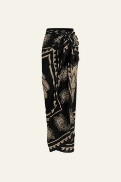 Kilimanjaro Pareo In Black